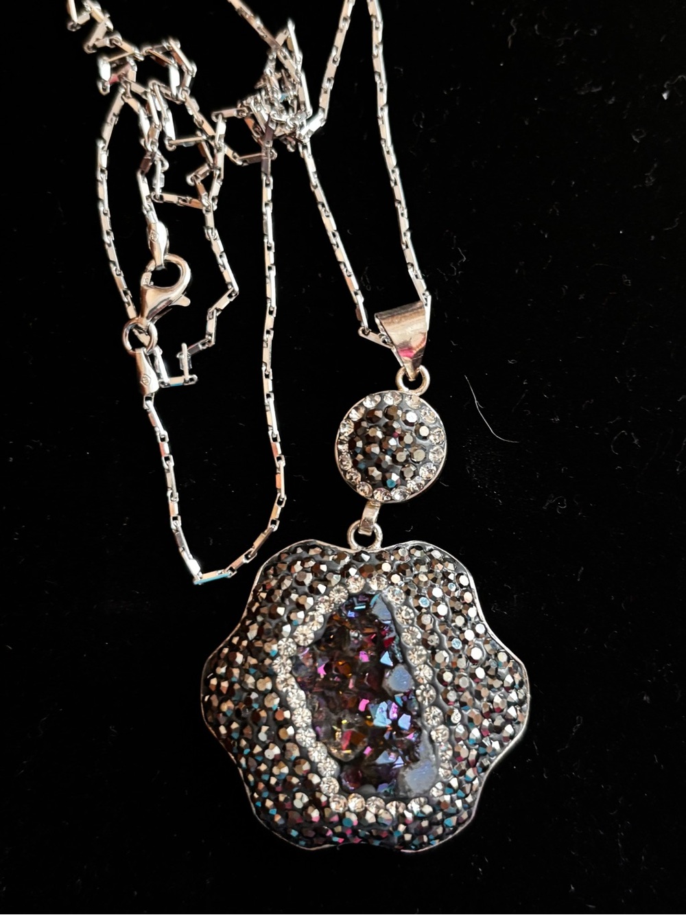 Iridescent Druzy Pendant Necklace in Silver